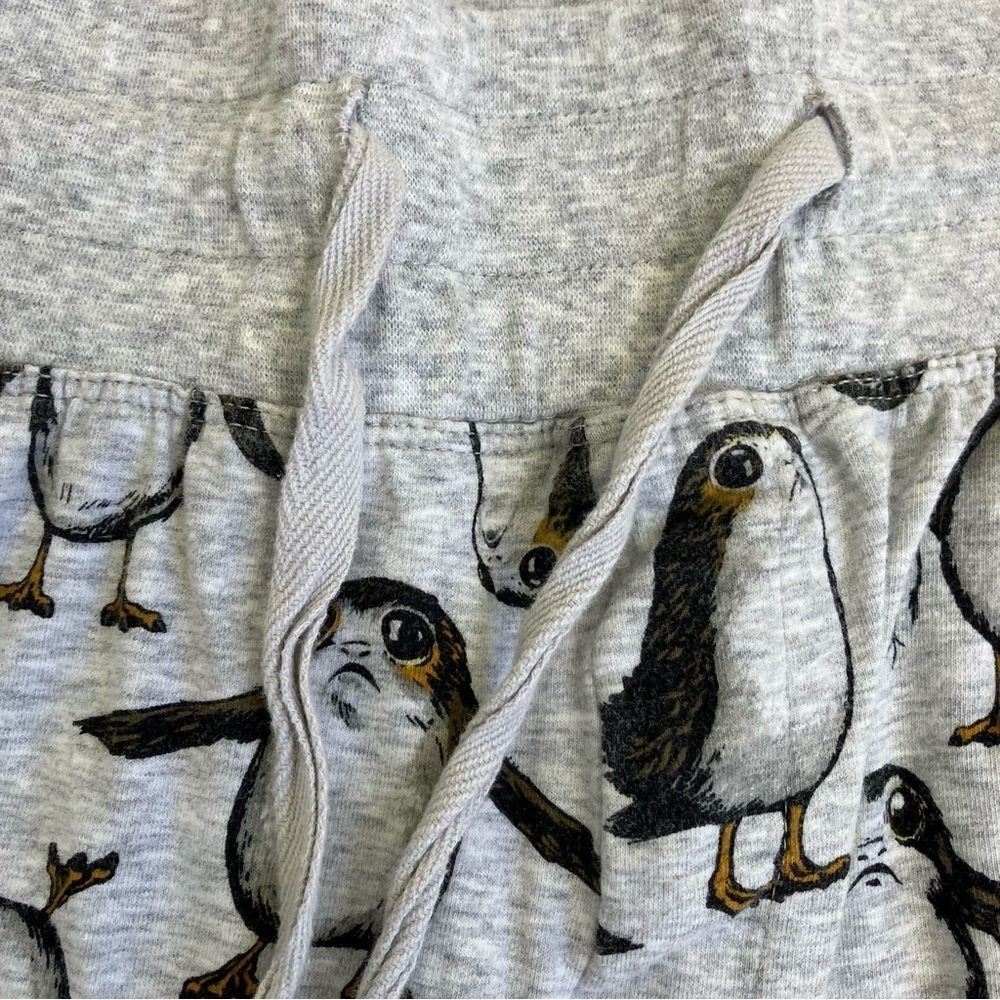 Disney Store Star Wars Womens Gray Porg Print Two Piece Pajama Set Long Sleeve M - Picture 12 of 16